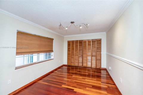 Casa en alquiler en Doral, Florida, 4 dormitorios, 210.7 m2 № 1825886 - foto 19