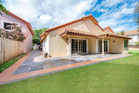 Casa en alquiler en Doral, Florida, 4 dormitorios, 210.7 m2 № 1825886 - foto 27