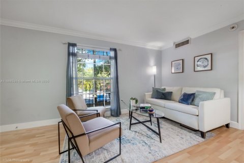 Снять в аренду кондоминиум в Майами, Флорида 1 спальня, 47.75м2, № 1942285 - фото 2
