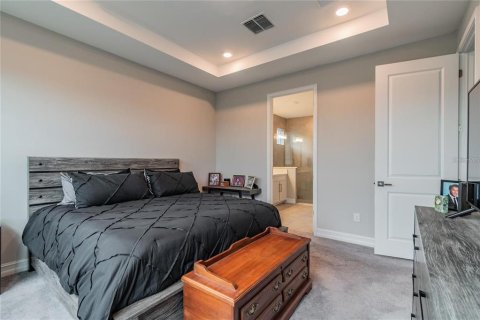 House in Wesley Chapel, Florida 3 bedrooms, 150.97 sq.m. № 1869599 - photo 24