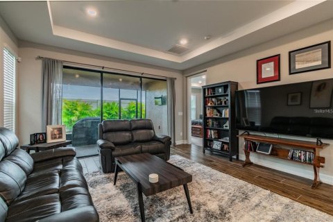 House in Wesley Chapel, Florida 3 bedrooms, 150.97 sq.m. № 1869599 - photo 18