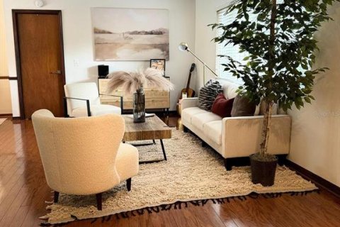Купить виллу или дом в Апопка, Флорида 7 комнат, 153.47м2, № 1810532 - фото 9