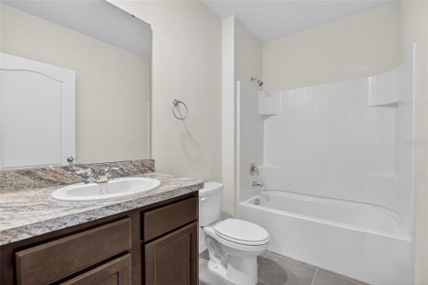 House in Winter Haven, Florida 4 bedrooms, 171.96 sq.m. № 1835869 - photo 11