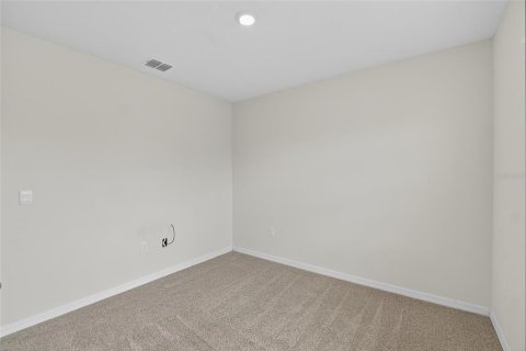 House in Winter Haven, Florida 4 bedrooms, 171.96 sq.m. № 1835869 - photo 8