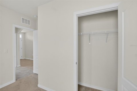 House in Winter Haven, Florida 4 bedrooms, 171.96 sq.m. № 1835869 - photo 14