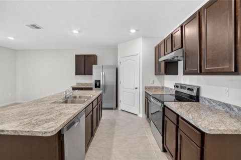 House in Winter Haven, Florida 4 bedrooms, 171.96 sq.m. № 1835869 - photo 21