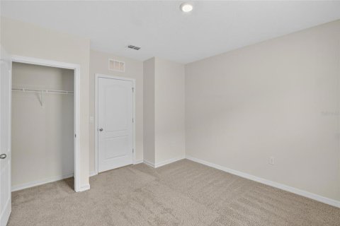 House in Winter Haven, Florida 4 bedrooms, 171.96 sq.m. № 1835869 - photo 17