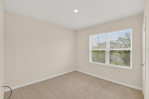House in Winter Haven, Florida 4 bedrooms, 171.96 sq.m. № 1835869 - photo 9