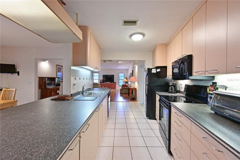 Купить виллу или дом в Сарасота, Флорида 7 комнат, 207.82м2, № 2142748 - фото 7