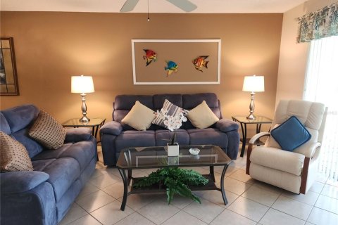 Condominio en alquiler en Bradenton, Florida, 2 dormitorios, 96.8 m2 № 1670686 - foto 2