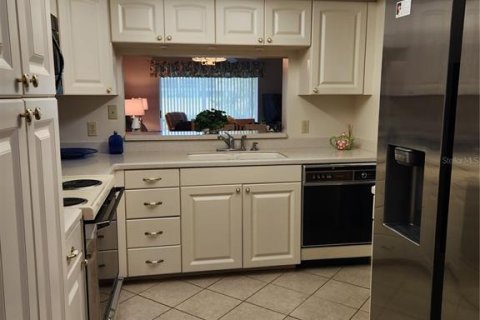 Condominio en alquiler en Bradenton, Florida, 2 dormitorios, 96.8 m2 № 1670686 - foto 8