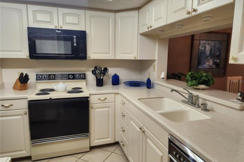 Condominio en alquiler en Bradenton, Florida, 2 dormitorios, 96.8 m2 № 1670686 - foto 6