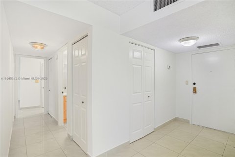 Condominio en venta en Hollywood, Florida, 2 dormitorios, 117.99 m2 № 1936429 - foto 7