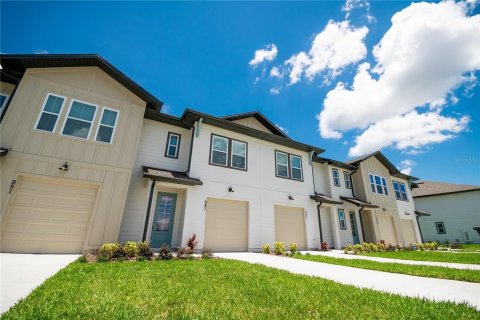 Townhouse in Davenport, Florida 3 bedrooms, 150.69 sq.m. № 1576206 - photo 2