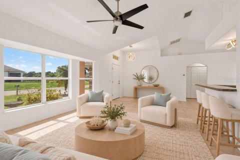 Villa ou maison à vendre à Punta Gorda, Floride: 3 chambres, 145.86 m2 № 2406693 - photo 6