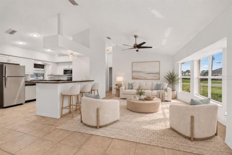 Villa ou maison à vendre à Punta Gorda, Floride: 3 chambres, 145.86 m2 № 2406693 - photo 8