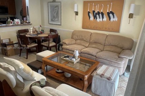 Copropriété à louer à Miami, Floride: 1 chambre, 51.56 m2 № 1999406 - photo 4