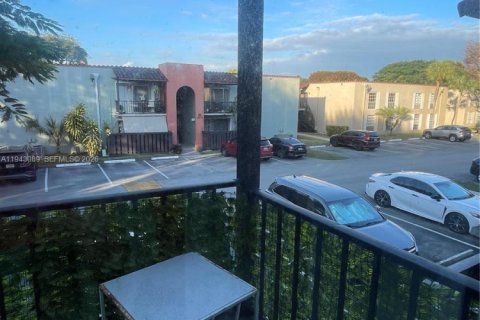 Copropriété à louer à Miami, Floride: 1 chambre, 51.56 m2 № 1999406 - photo 15