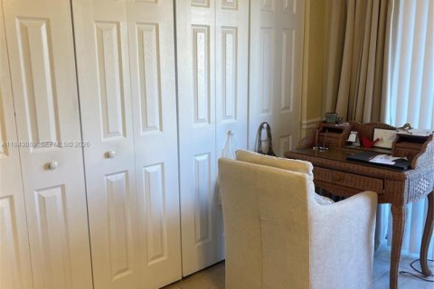 Copropriété à louer à Miami, Floride: 1 chambre, 51.56 m2 № 1999406 - photo 10