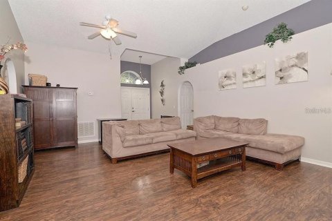 House in Apopka, Florida 3 bedrooms, 114.46 sq.m. № 1918928 - photo 3