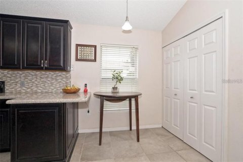 House in Apopka, Florida 3 bedrooms, 114.46 sq.m. № 1918928 - photo 7