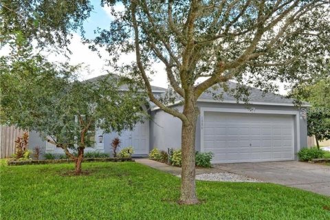 House in Apopka, Florida 3 bedrooms, 114.46 sq.m. № 1918928 - photo 1