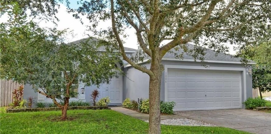 House in Apopka, Florida 3 bedrooms, 114.46 sq.m. № 1918928