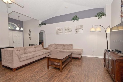 House in Apopka, Florida 3 bedrooms, 114.46 sq.m. № 1918928 - photo 4