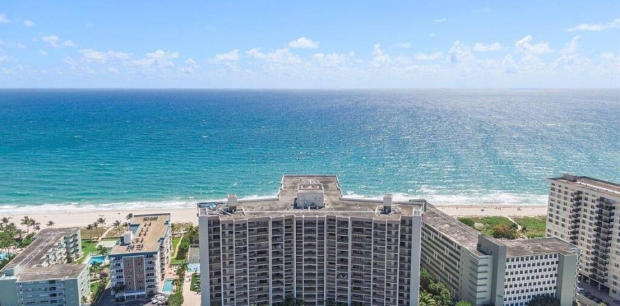 Condo in Lauderdale-by-the-Sea, Florida, 3 bedrooms  № 2146994