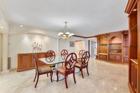 Condo in Lauderdale-by-the-Sea, Florida, 3 bedrooms  № 2146994 - photo 6