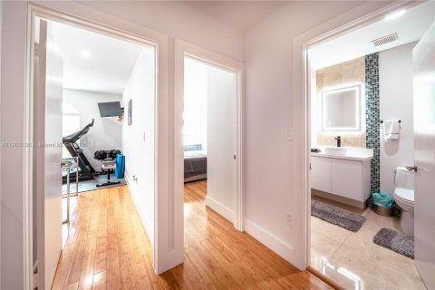 Touwnhouse à vendre à North Miami Beach, Floride: 3 chambres, 157 m2 № 1955612 - photo 27