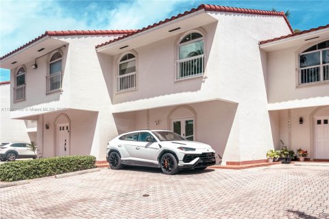 Touwnhouse à vendre à North Miami Beach, Floride: 3 chambres, 157 m2 № 1955612 - photo 5