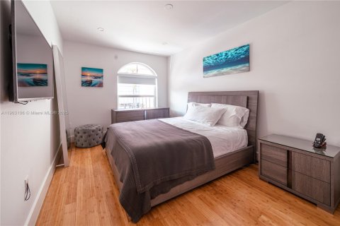 Touwnhouse à vendre à North Miami Beach, Floride: 3 chambres, 157 m2 № 1955612 - photo 29