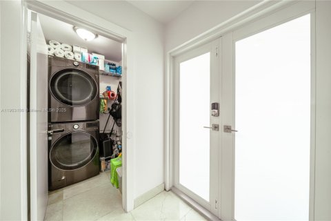 Touwnhouse à vendre à North Miami Beach, Floride: 3 chambres, 157 m2 № 1955612 - photo 12