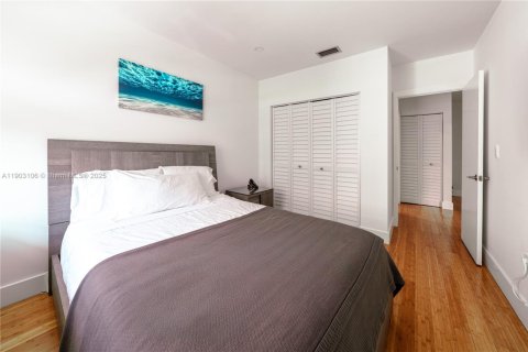 Touwnhouse à vendre à North Miami Beach, Floride: 3 chambres, 157 m2 № 1955612 - photo 30