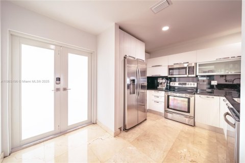 Touwnhouse à vendre à North Miami Beach, Floride: 3 chambres, 157 m2 № 1955612 - photo 8