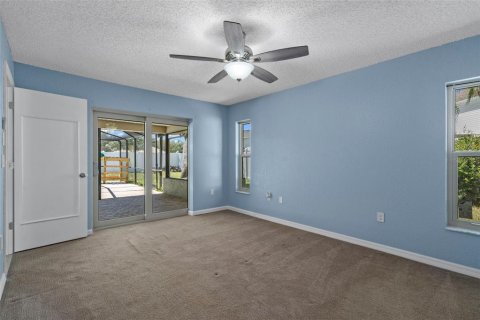 House in Spring Hill, Florida 4 bedrooms, 212 sq.m. № 2229430 - photo 29