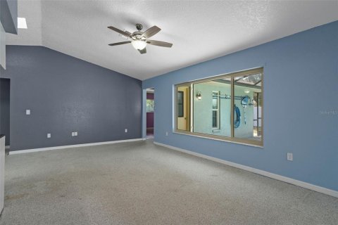 House in Spring Hill, Florida 4 bedrooms, 212 sq.m. № 2229430 - photo 27