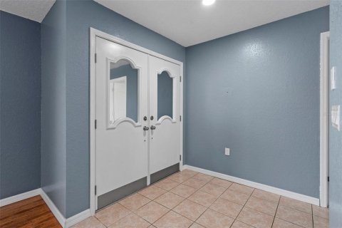 House in Spring Hill, Florida 4 bedrooms, 212 sq.m. № 2229430 - photo 9