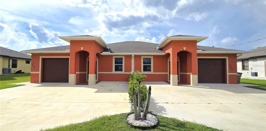 Propiedad comercial en Lehigh Acres, Florida 6 dormitorios, 231.51 m2 № 2314215