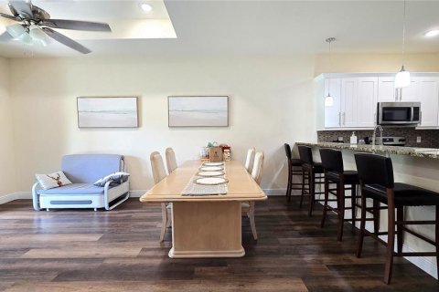 Propiedad comercial en venta en Lehigh Acres, Florida, 6 dormitorios, 231.51 m2 № 2314215 - foto 9