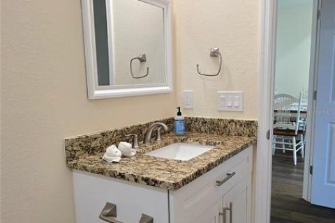 Propiedad comercial en venta en Lehigh Acres, Florida, 6 dormitorios, 231.51 m2 № 2314215 - foto 18