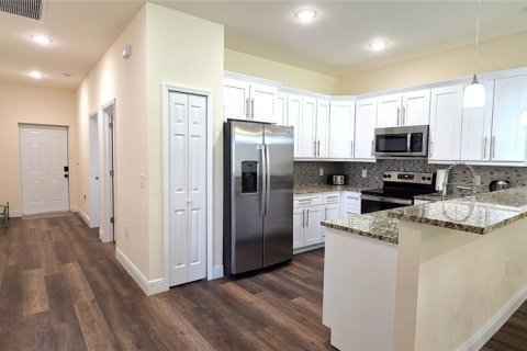 Propiedad comercial en venta en Lehigh Acres, Florida, 6 dormitorios, 231.51 m2 № 2314215 - foto 12