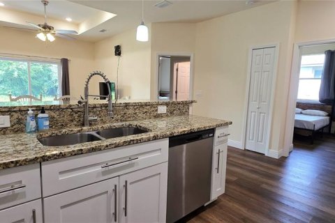 Propiedad comercial en venta en Lehigh Acres, Florida, 6 dormitorios, 231.51 m2 № 2314215 - foto 15