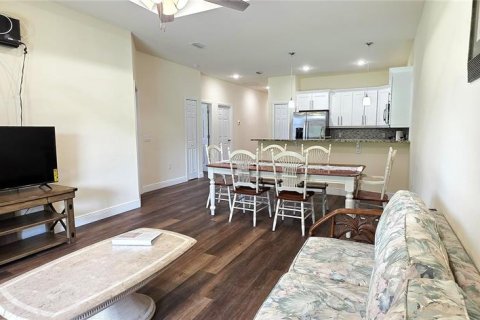 Propiedad comercial en venta en Lehigh Acres, Florida, 6 dormitorios, 231.51 m2 № 2314215 - foto 14
