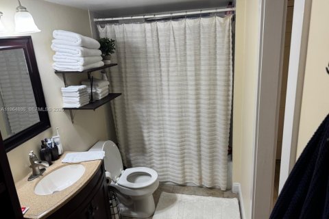 Condominio en alquiler en Oakland Park, Florida, 1 dormitorio, 69.68 m2 № 2026150 - foto 8