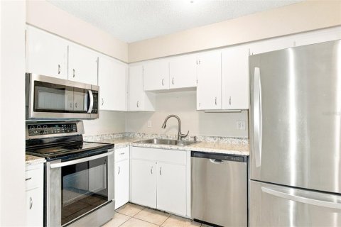 Apartment in Ocala, Florida 2 bedrooms, 74.88 sq.m. № 2379034 - photo 9