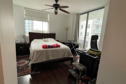 Condo in Hollywood, Florida, 3 bedrooms  № 1489256 - photo 7