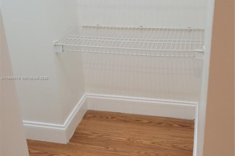 Touwnhouse à louer à Dania Beach, Floride: 3 chambres, 128.39 m2 № 2027884 - photo 21