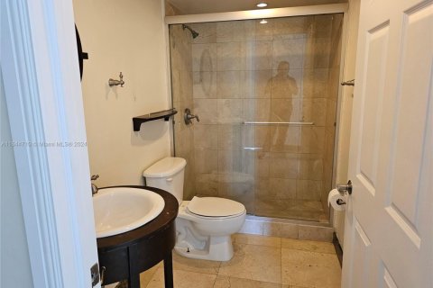 Купить кондоминиум в Майами, Флорида 2 спальни, 95.69м2, № 1702942 - фото 11